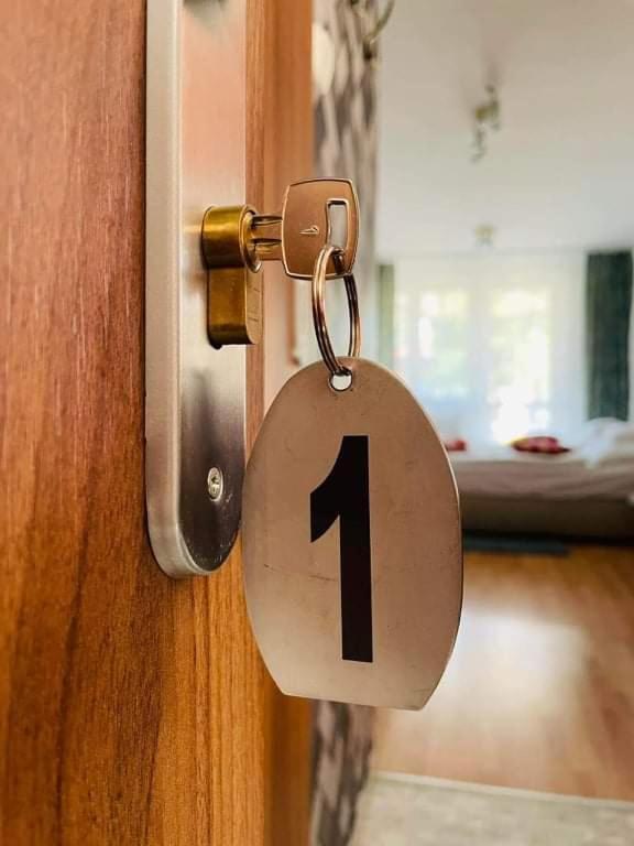 Gabi Haz Apartmanok*** Hajdúszoboszló المظهر الخارجي الصورة